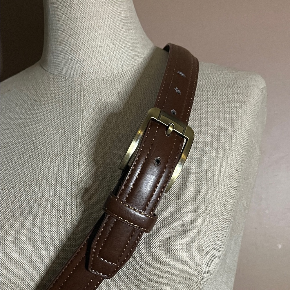 😄Brown leather belt vintage brass tone buckle